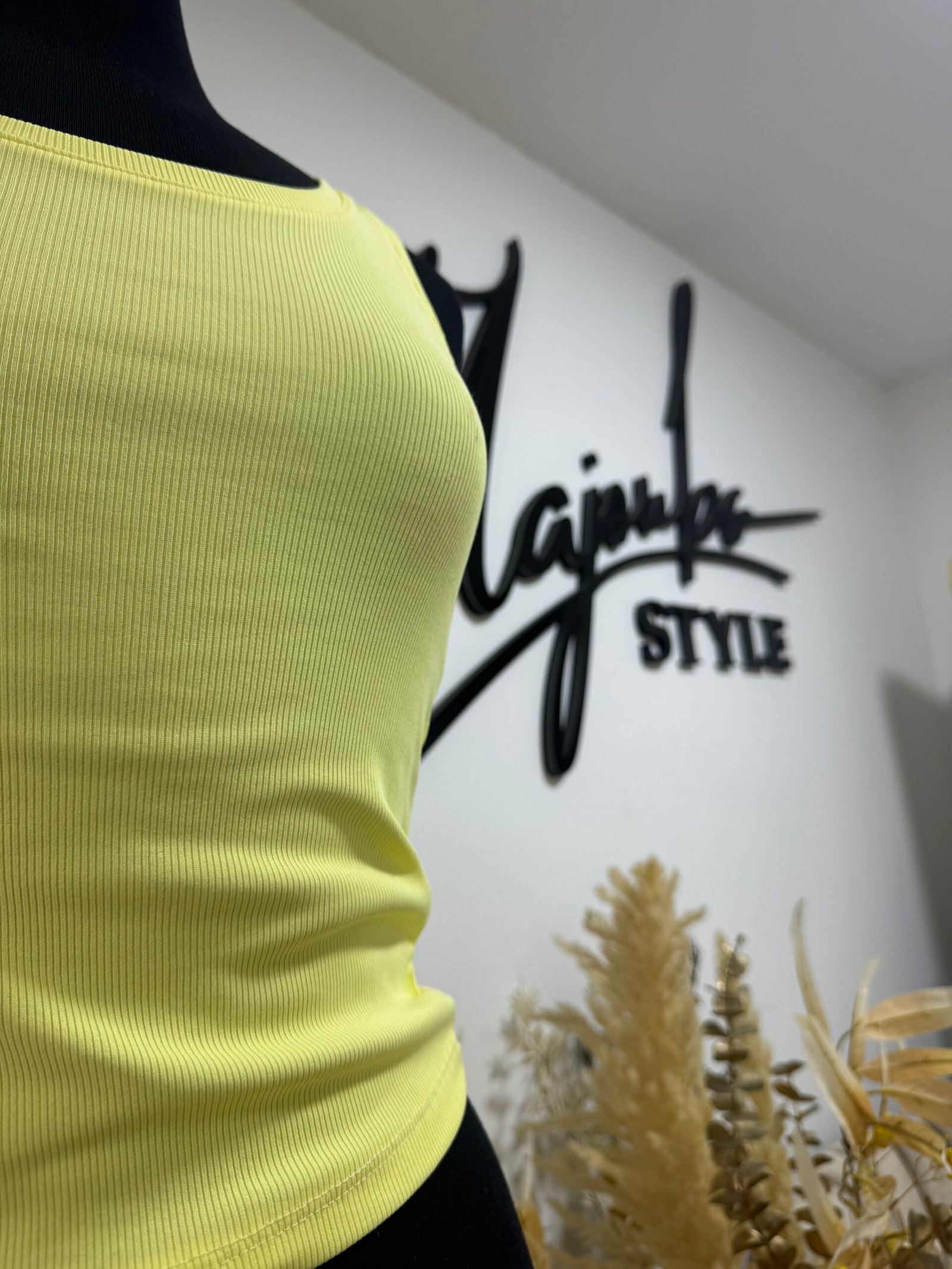 Pull Basique Jaune – Image 2