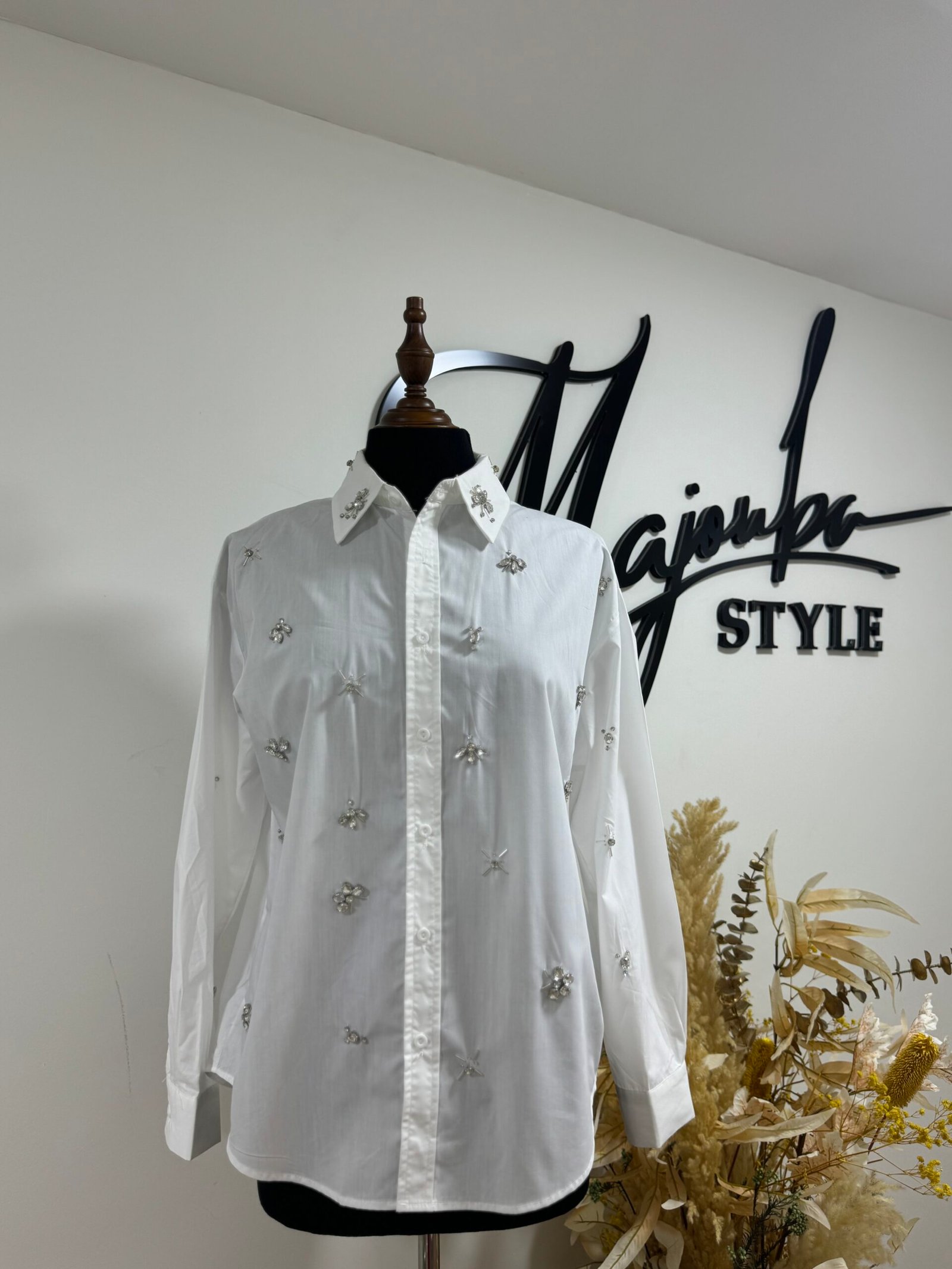 Chemise Blanche avec Broderies Perlées